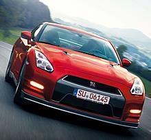 2014 NISSAN GT-R